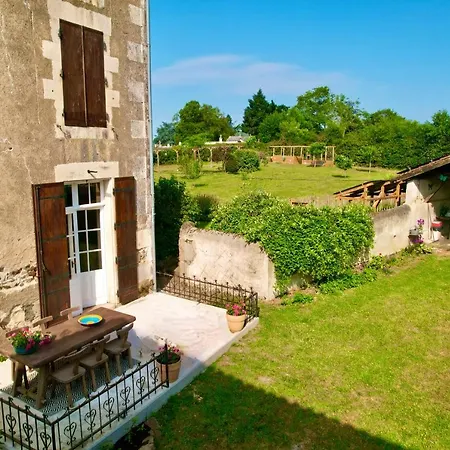 A L'ombre Du Marronnier ベッド・アンド・ブレックファスト La Péruse