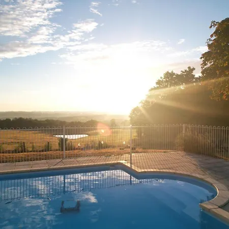 A L'ombre Du Marronnier 4* La Péruse