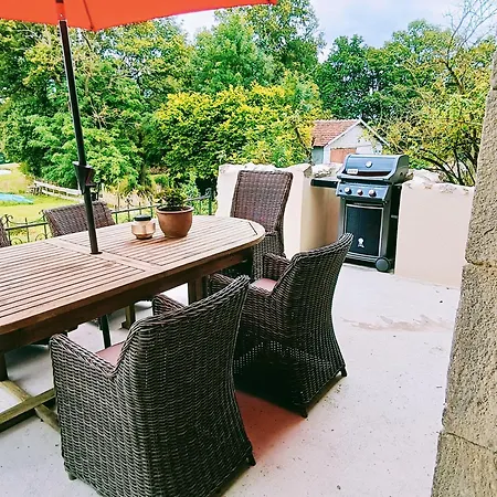 A L'ombre Du Marronnier 4* La Péruse