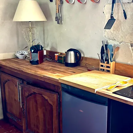 ベッド・アンド・ブレックファスト A L'ombre Du Marronnier La Péruse