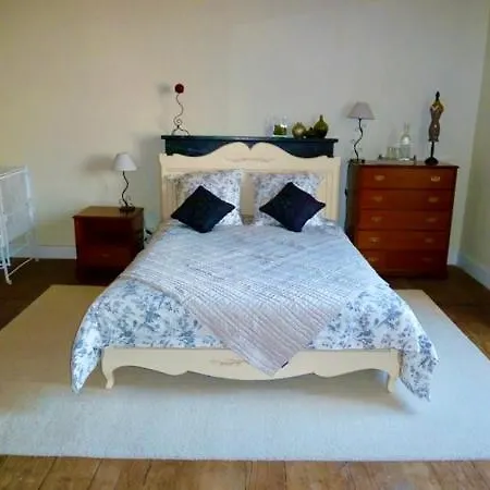 A L'ombre Du Marronnier ベッド・アンド・ブレックファスト