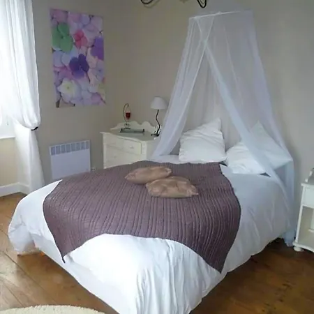 A L'ombre Du Marronnier Bed & Breakfast