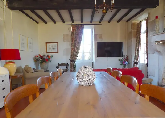 A L'ombre Du Marronnier Bed & Breakfast La Peruse