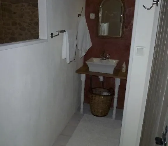 Bed & Breakfast A L'ombre Du Marronnier 4*